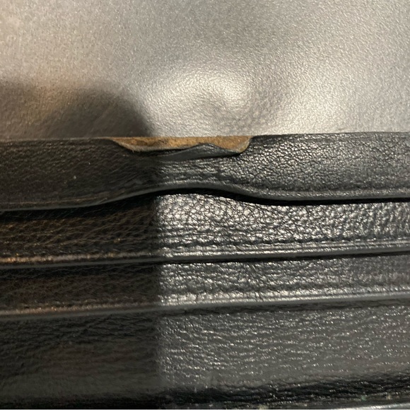 Vintage Gucci Leather Trifold Wallet 🔥🔥🔥 - Picture 13 of 15